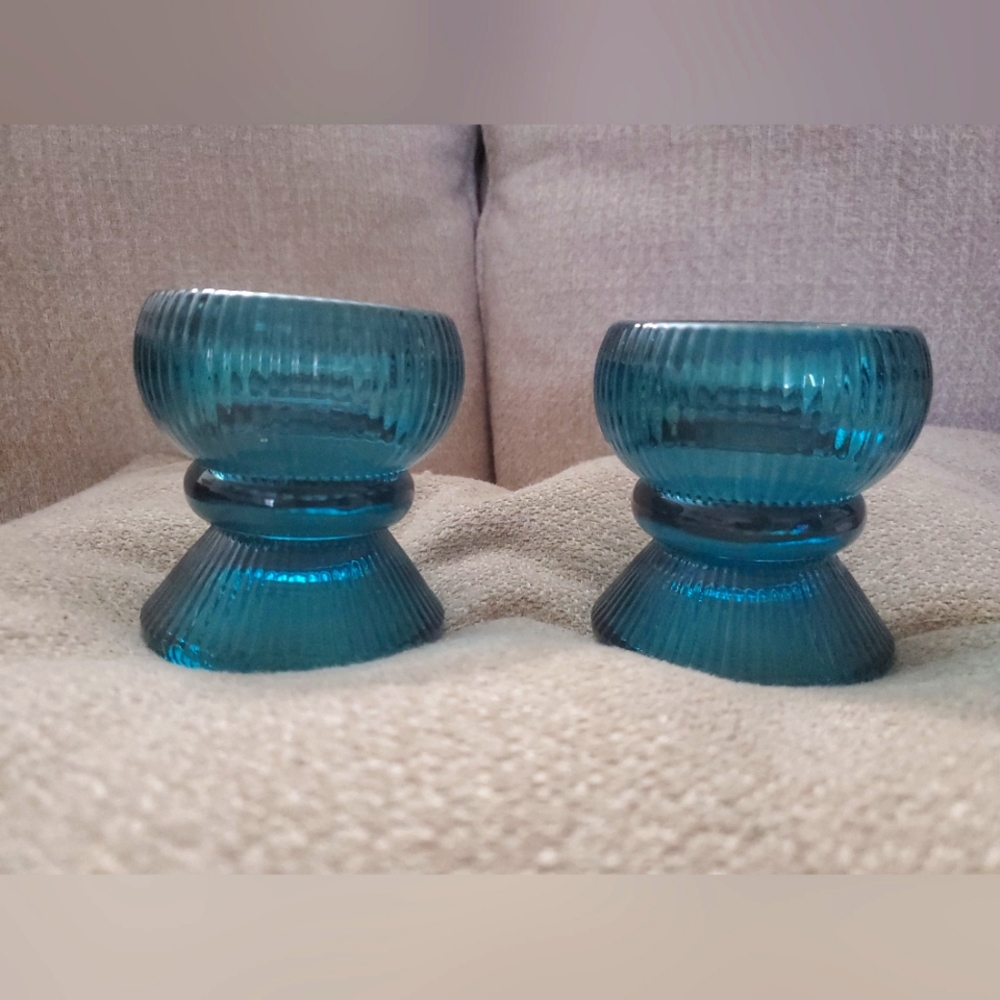 Set of 2 Pretty Turquoise Candle Holders